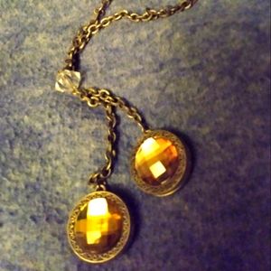 Avon Mark Lipgloss w/ Mirrors That Open Statement Necklace